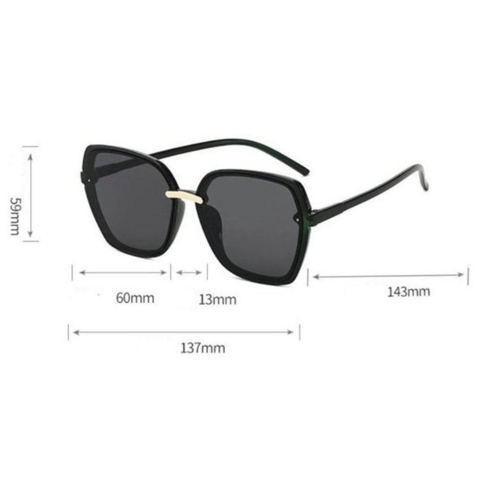 Oversized Vintage Chic Sunglasses - Picture 3 of 5